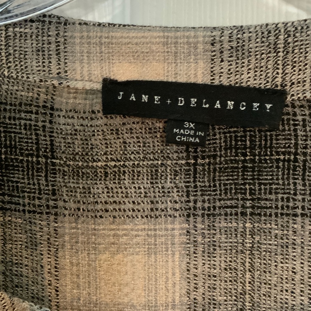Jane and Delancey Gray Plaid Blouse - Picture 2 of 4